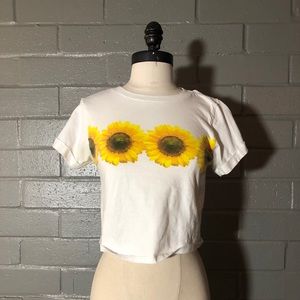 Sunflower cropped tee